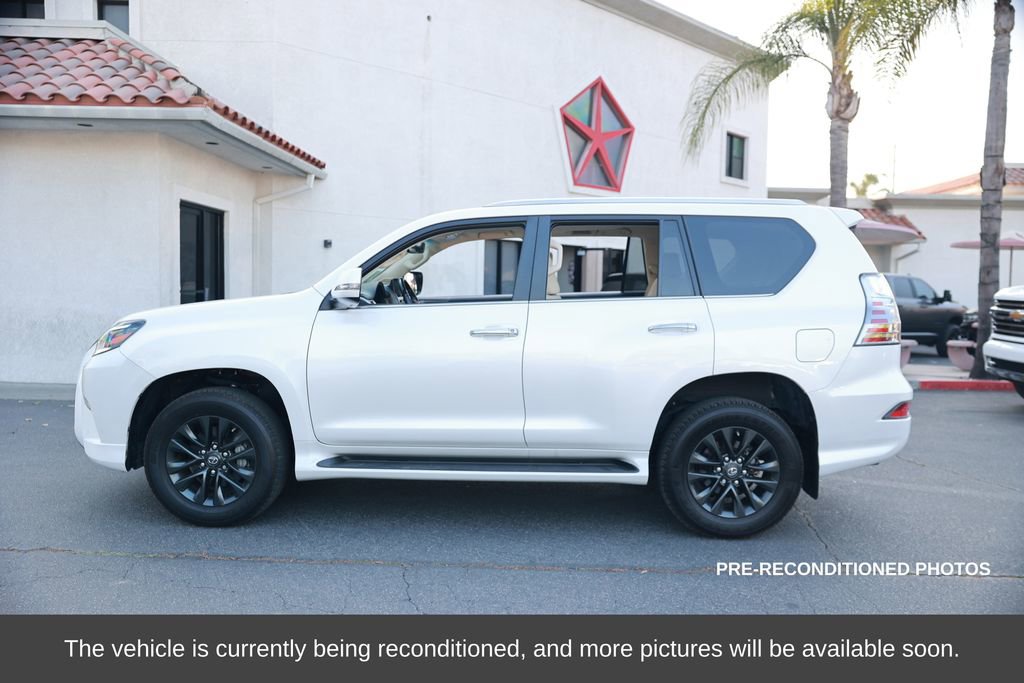 Used 2023 Lexus GX 460 Premium image 2