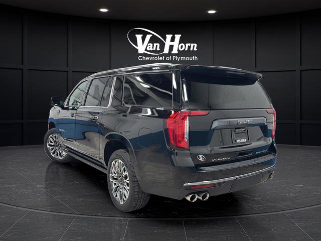 Used 2023 GMC Yukon XL Denali Ultimate AWD/4WD image 5
