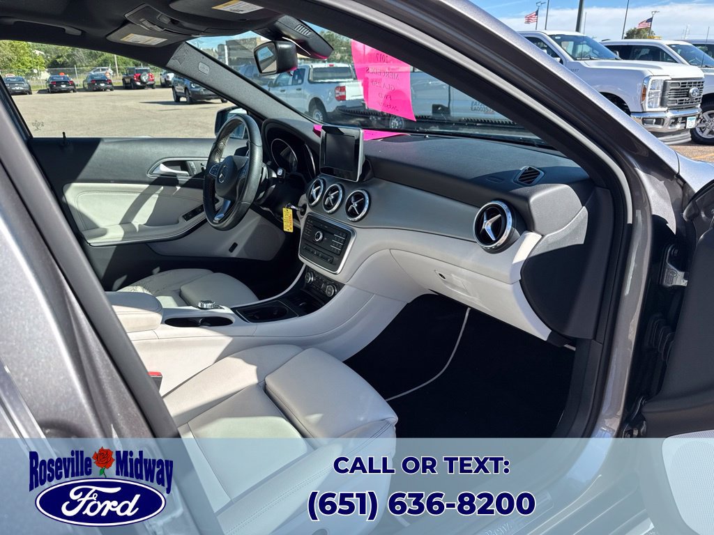 Used 2017 Mercedes-Benz GLA 250 image 26
