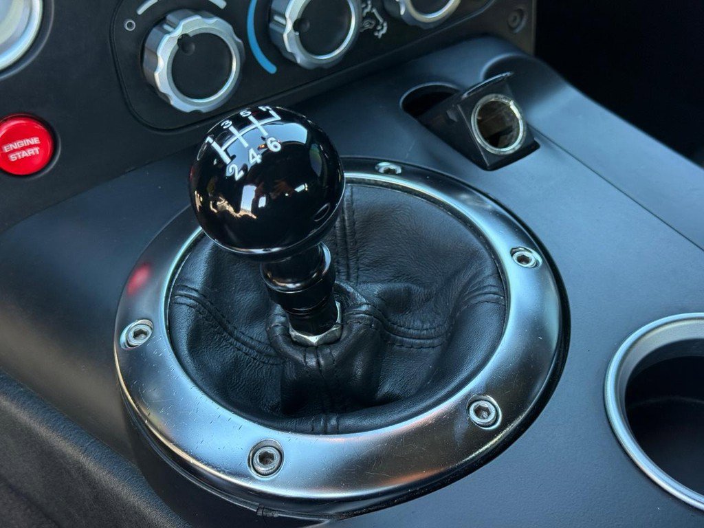 Used 2005 Dodge Viper SRT-10 image 24