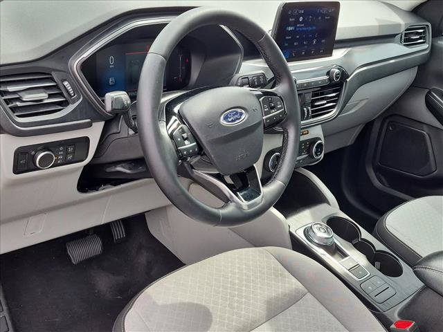 Certified 2025 Ford Escape Active w/ Cold Weather Package AWD/4WD image 10