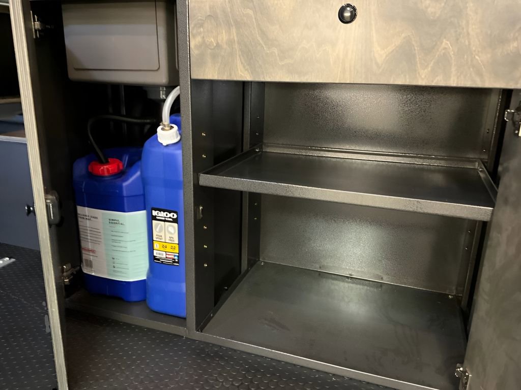 New 2025 RAM ProMaster 1500 w/ Quick Order Package 22G SLT image 13