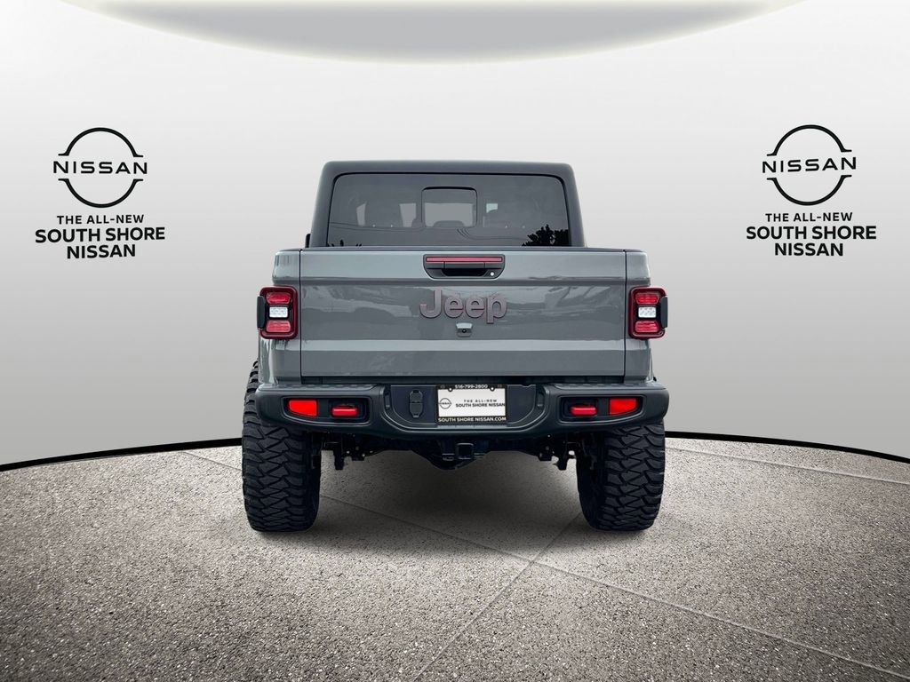 Used 2022 Jeep Gladiator Rubicon w/ Dual Top Group AWD/4WD image 7