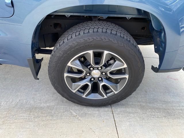 Used 2024 Chevrolet Silverado 1500 LT AWD/4WD image 12