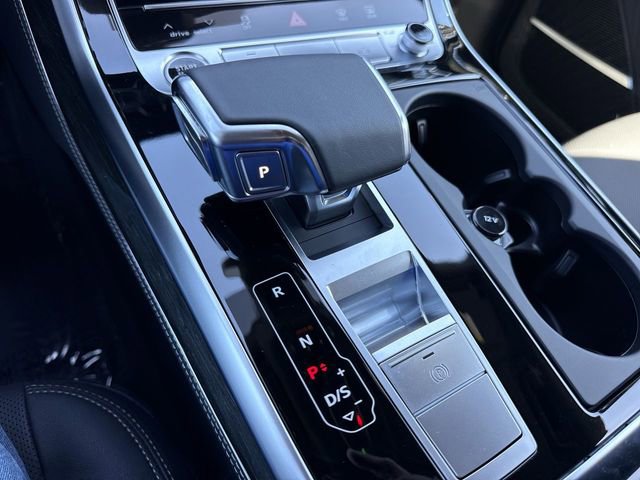 Used 2025 Audi Q8 Premium Plus AWD/4WD image 20