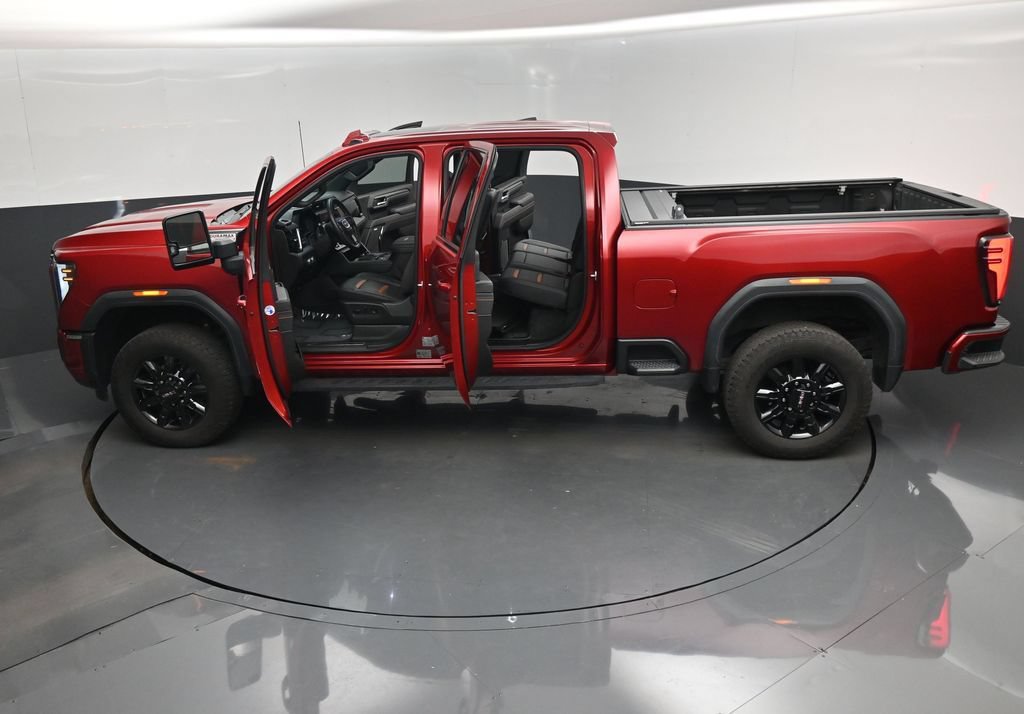Used 2025 GMC Sierra 2500 AT4 w/ AT4 Premium Plus Package AWD/4WD image 17