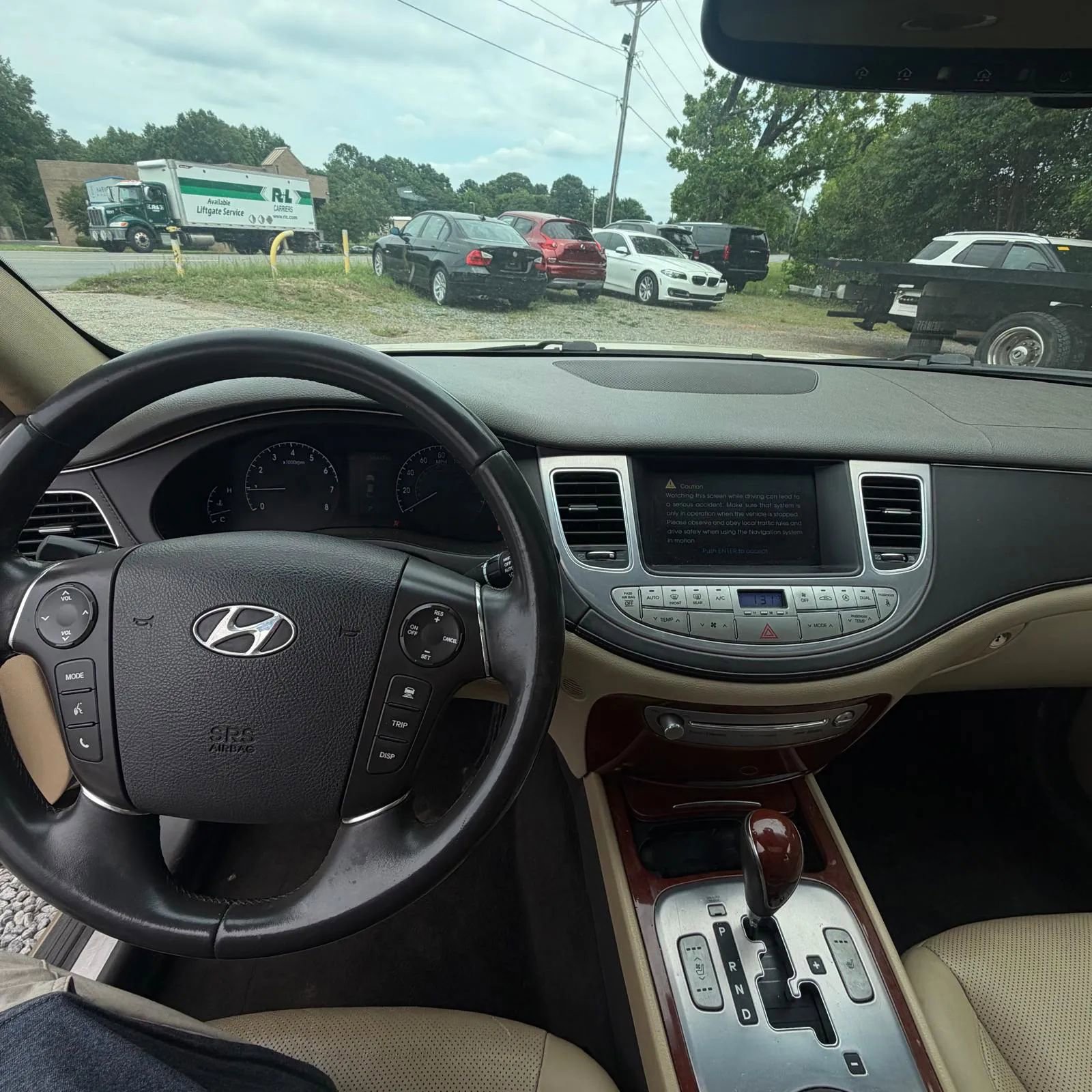 Used 2012 Hyundai Genesis 3.8 w/ Premium Pkg RWD image 13
