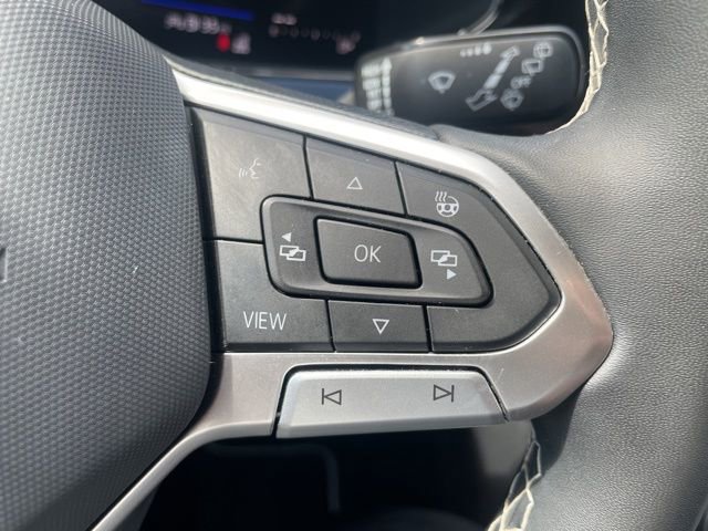 Certified 2023 Volkswagen Taos SE w/ Black Wheel Package image 14