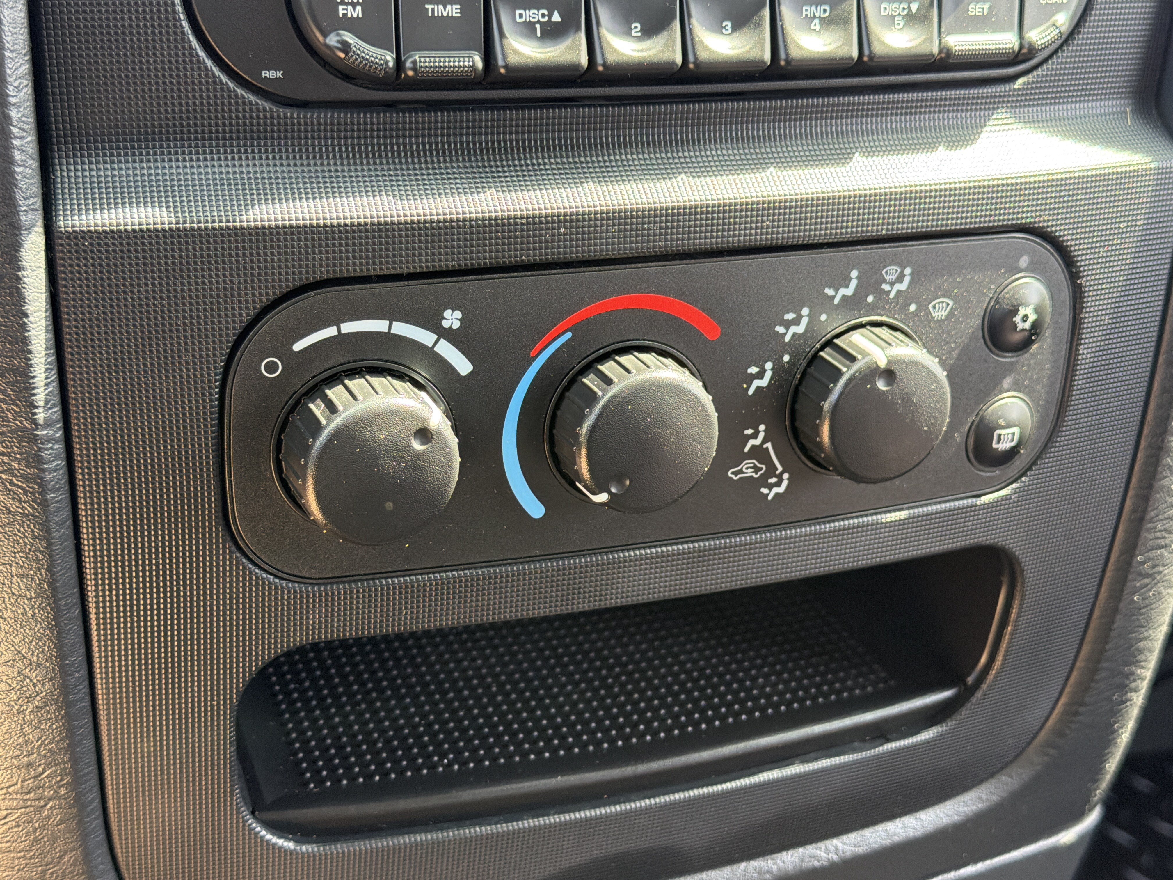 Used 2005 Dodge Ram 2500 Truck SLT w/ Quad Cab Big Horn Value Group AWD/4WD image 21