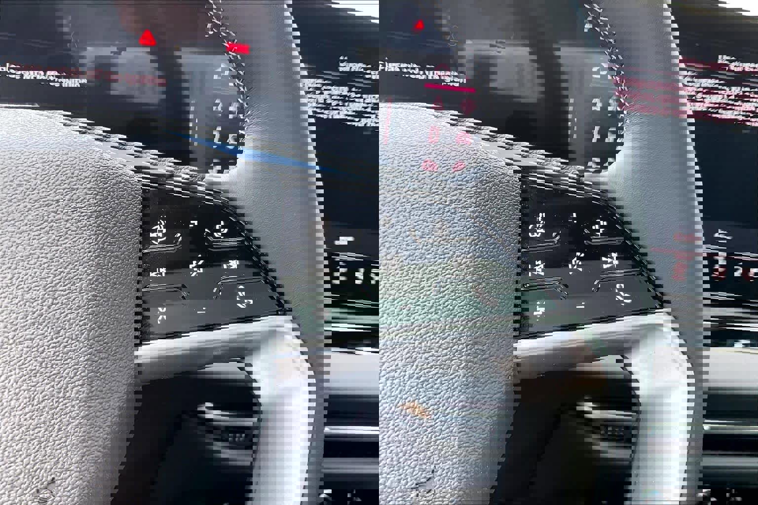 Used 2025 Audi A5 2.0T Premium w/ Convenience Package image 23