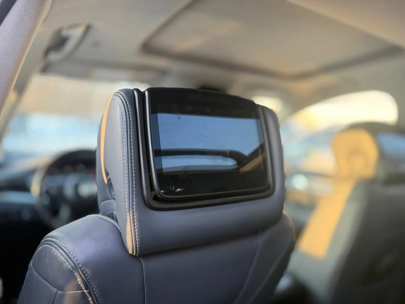 Used 2018 Buick Enclave Premium w/ Experience Buick Package image 12