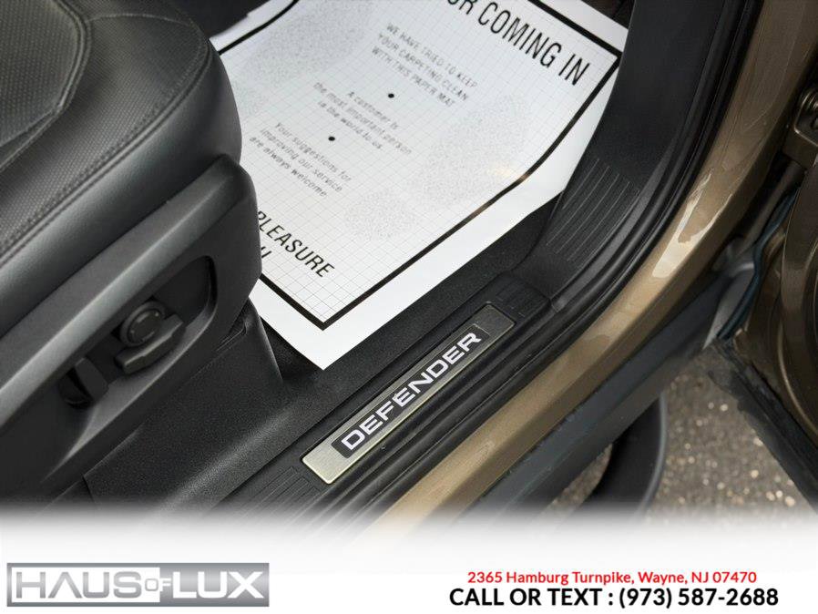 Used 2022 Land Rover Defender 110 X-Dynamic SE image 29