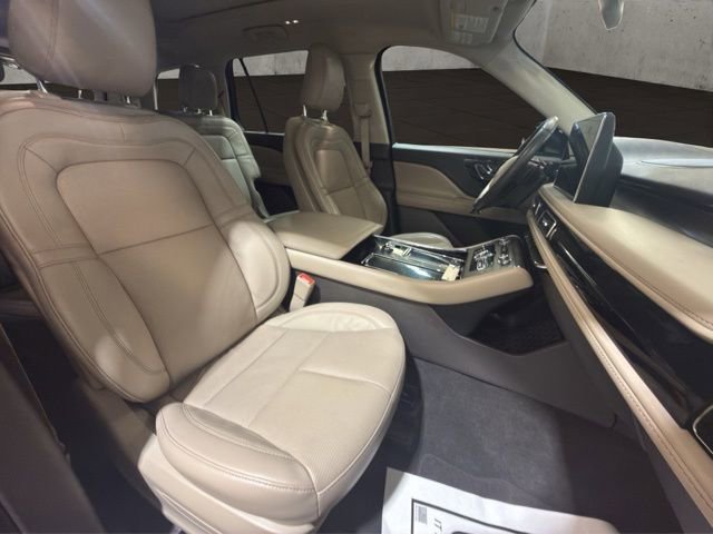 Certified 2024 Lincoln Aviator Reserve w/ Jet Package AWD/4WD image 20