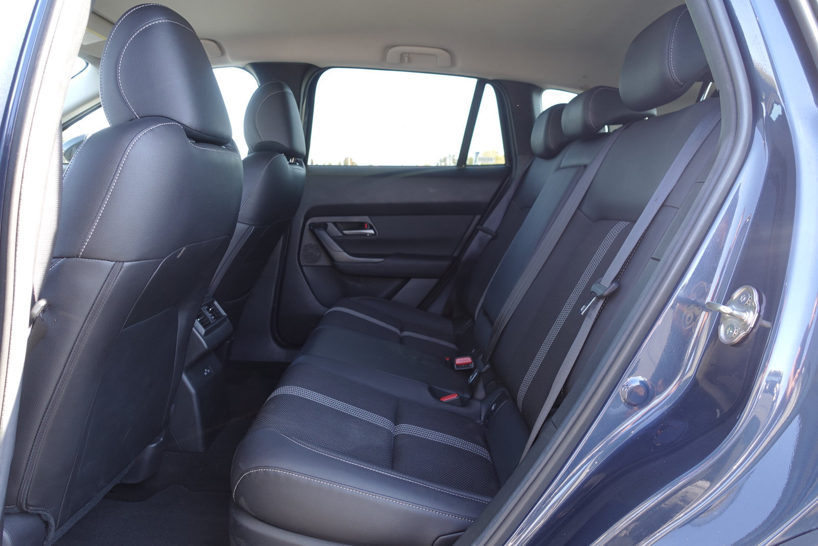 Certified 2025 MAZDA CX-50 2.5 Hybrid w/ Preferred Pkg AWD/4WD image 14