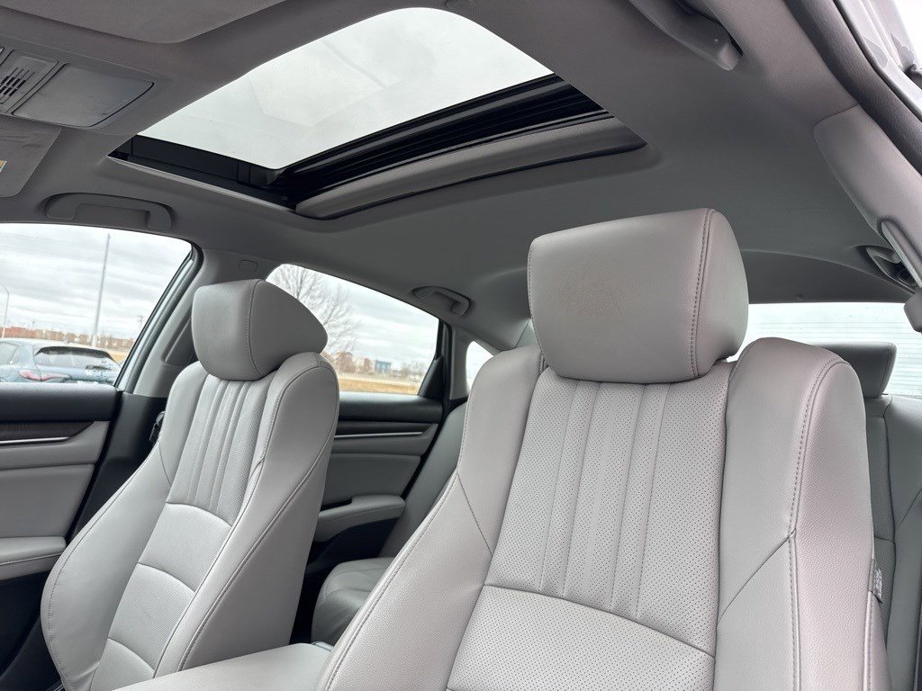 Used 2018 Honda Accord EX-L image 8