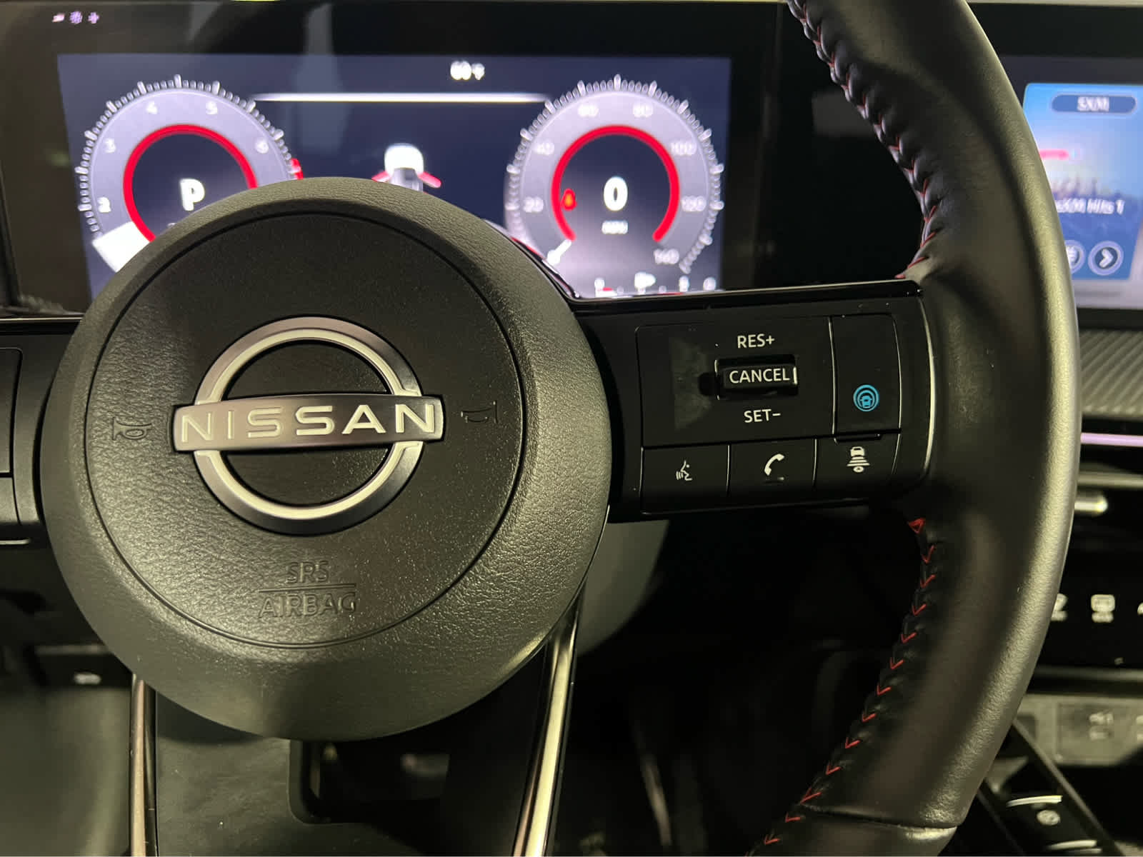 Certified 2025 Nissan Kicks SR FWD image 18