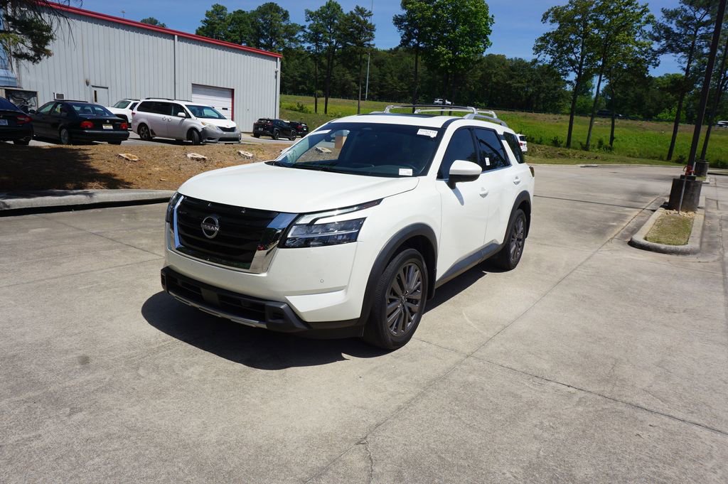 Used 2024 Nissan Pathfinder SL w/ SL Premium Package FWD image 27