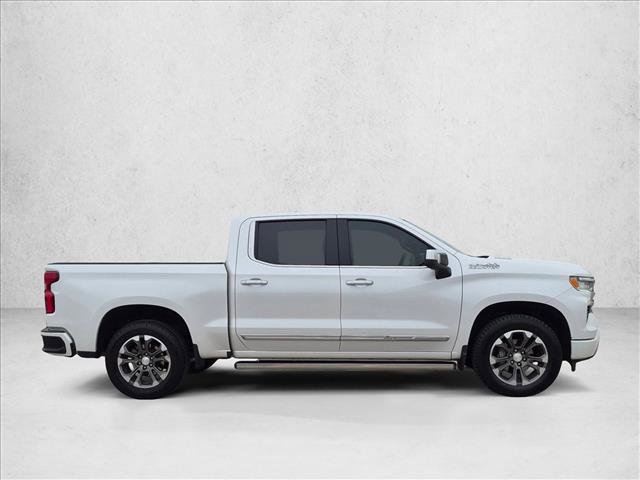 Used 2023 Chevrolet Silverado 1500 High Country w/ Z71 Off-Road Package AWD/4WD image 4