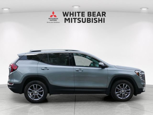 Used 2024 GMC Terrain SLT AWD/4WD image 6
