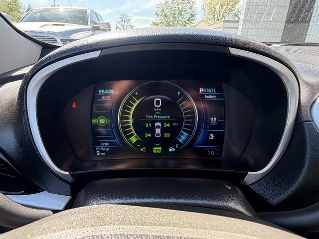 Used 2018 Chevrolet Volt LT w/ Comfort Package FWD image 16