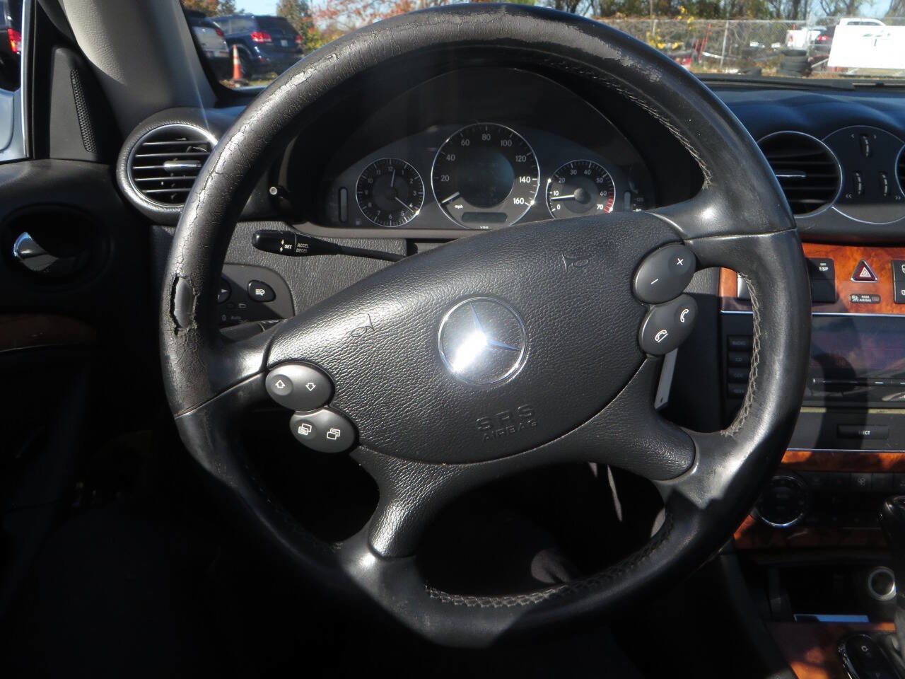 Used 2005 Mercedes-Benz CLK 500 Cabriolet image 38