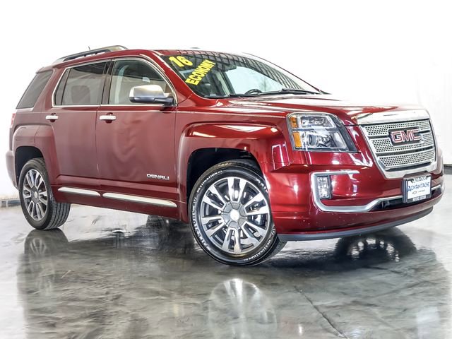 Used 2016 GMC Terrain Denali FWD image 2
