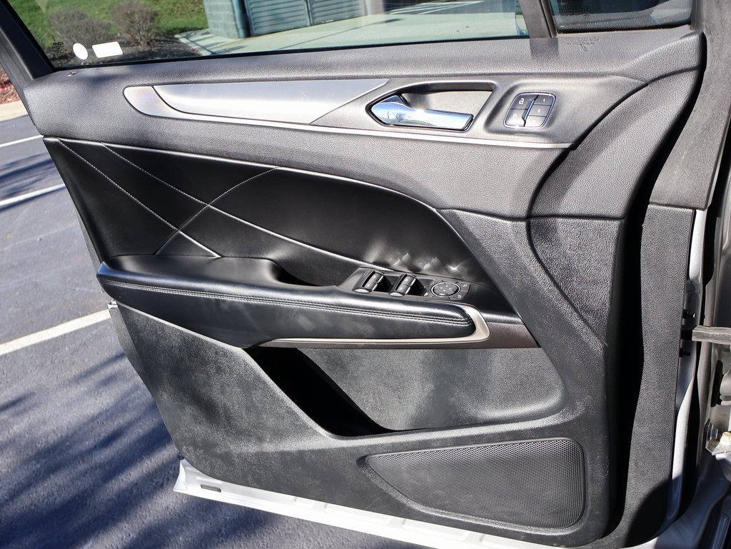 Used 2016 Lincoln MKC Reserve w/ Technology Package image 38