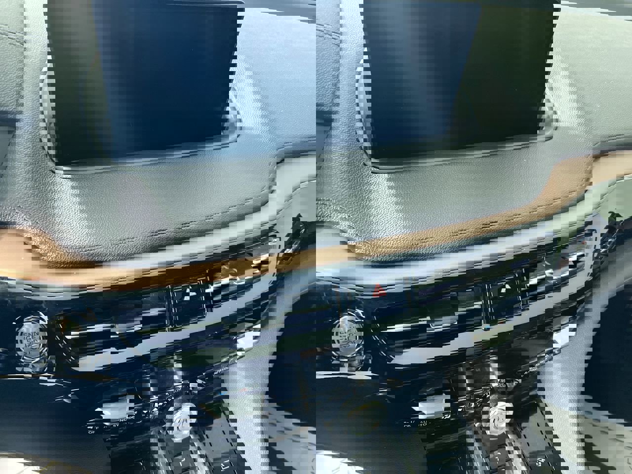 Used 2022 Acura MDX FWD image 24