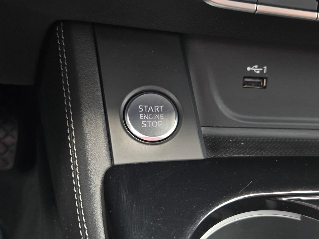 Used 2022 Audi A4 2.0T Premium Plus AWD/4WD image 22