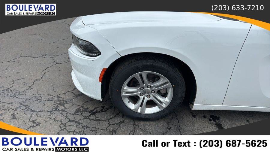 Used 2022 Dodge Charger SXT w/ Leather Interior Group RWD image 9