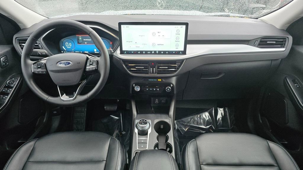 Used 2025 Ford Escape Platinum image 18