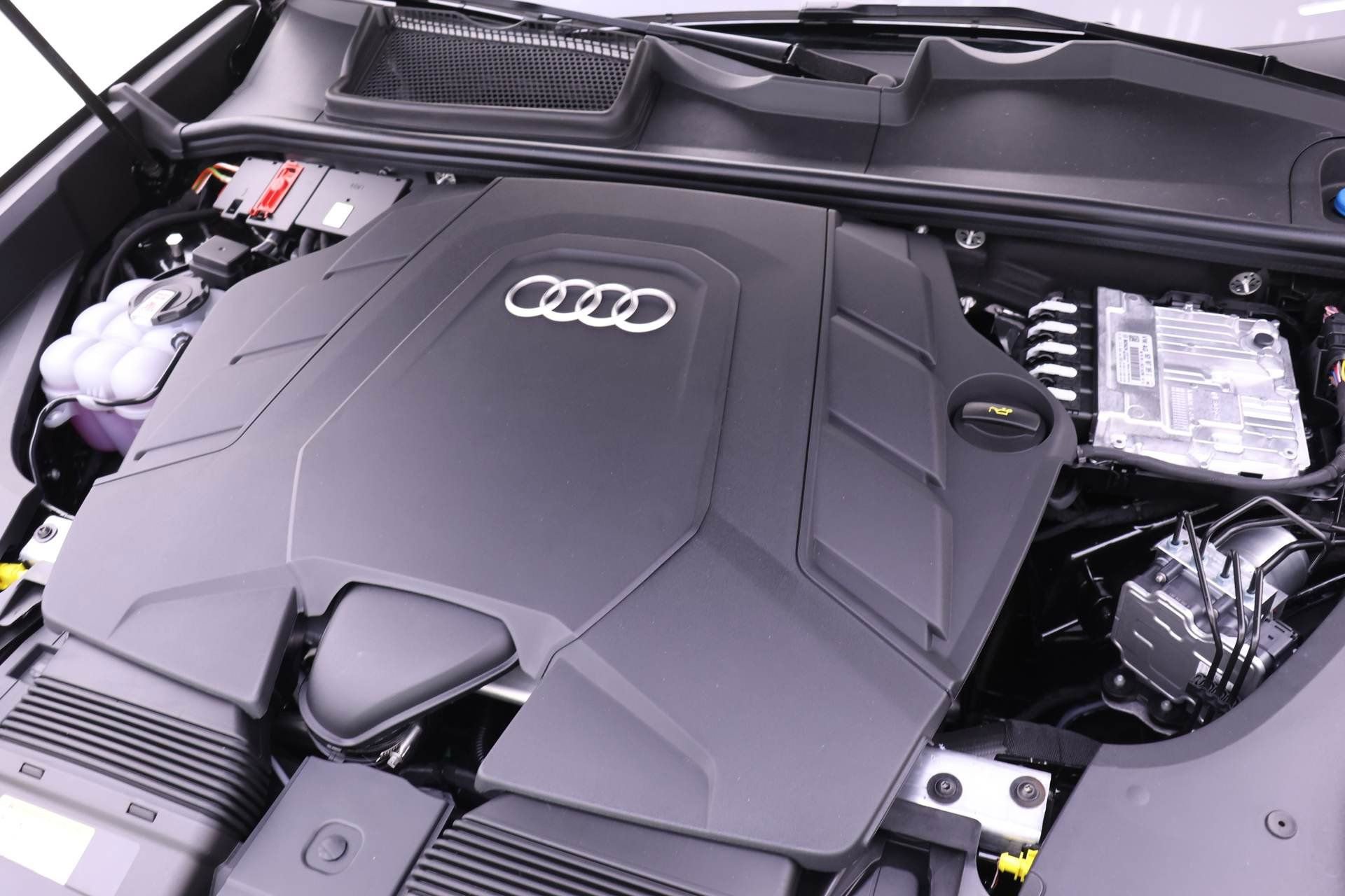 New 2026 Audi Q8 Premium Plus image 16