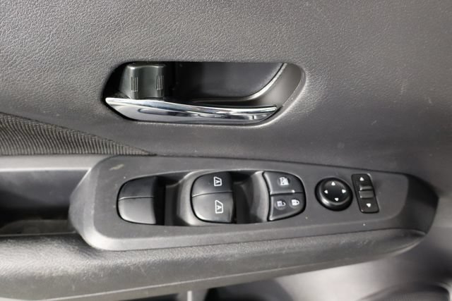 Used 2024 Nissan Kicks SV FWD image 18