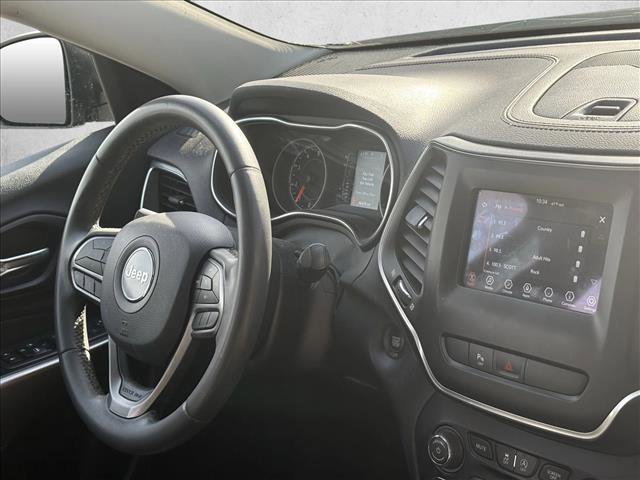 Used 2020 Jeep Cherokee Latitude Plus image 20