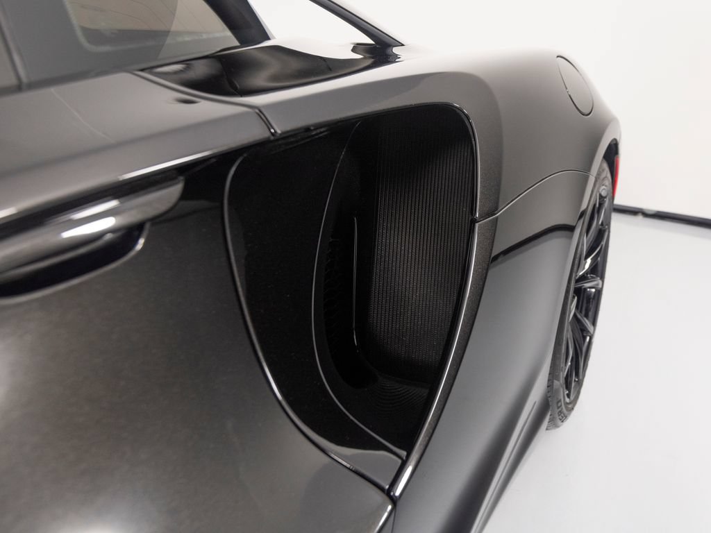 Used 2023 McLaren Artura RWD image 36