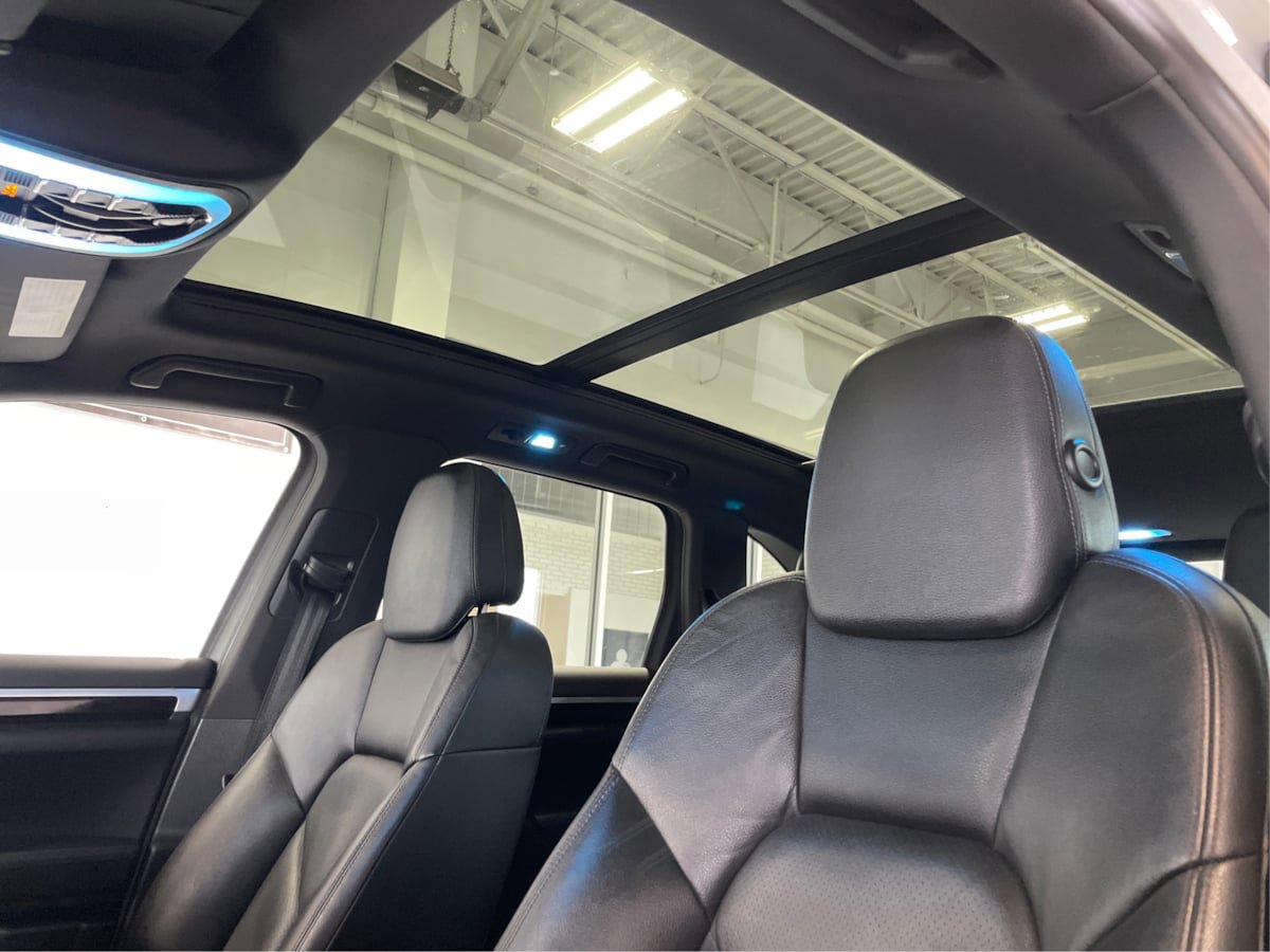Used 2014 Porsche Cayenne AWD/4WD image 26