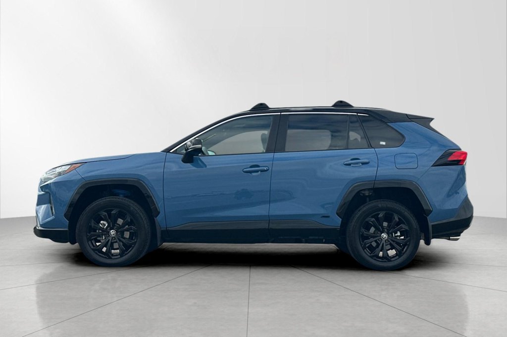 Used 2024 Toyota RAV4 XSE AWD/4WD image 3