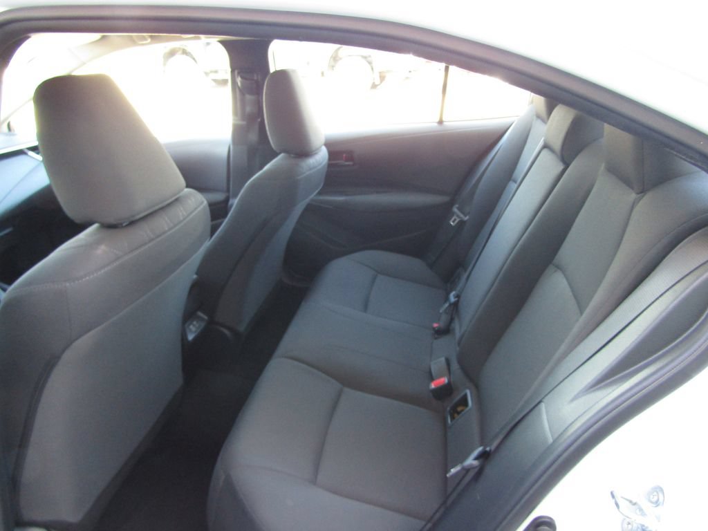 Used 2025 Toyota Corolla LE FWD image 24