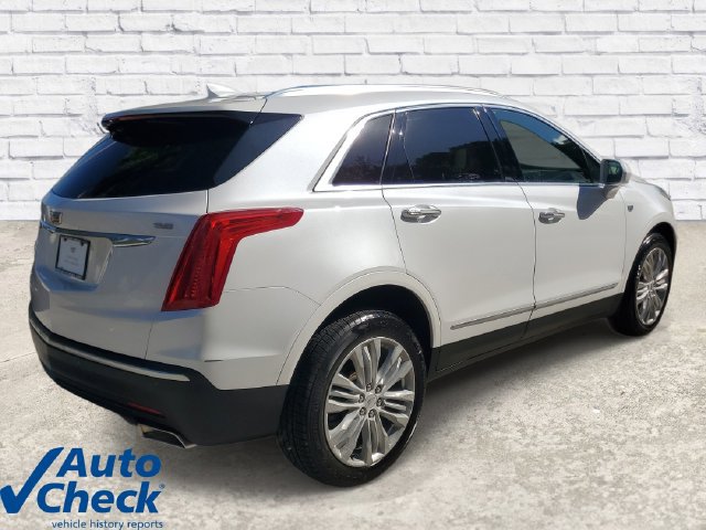 Used 2018 Cadillac XT5 Premium Luxury FWD image 4