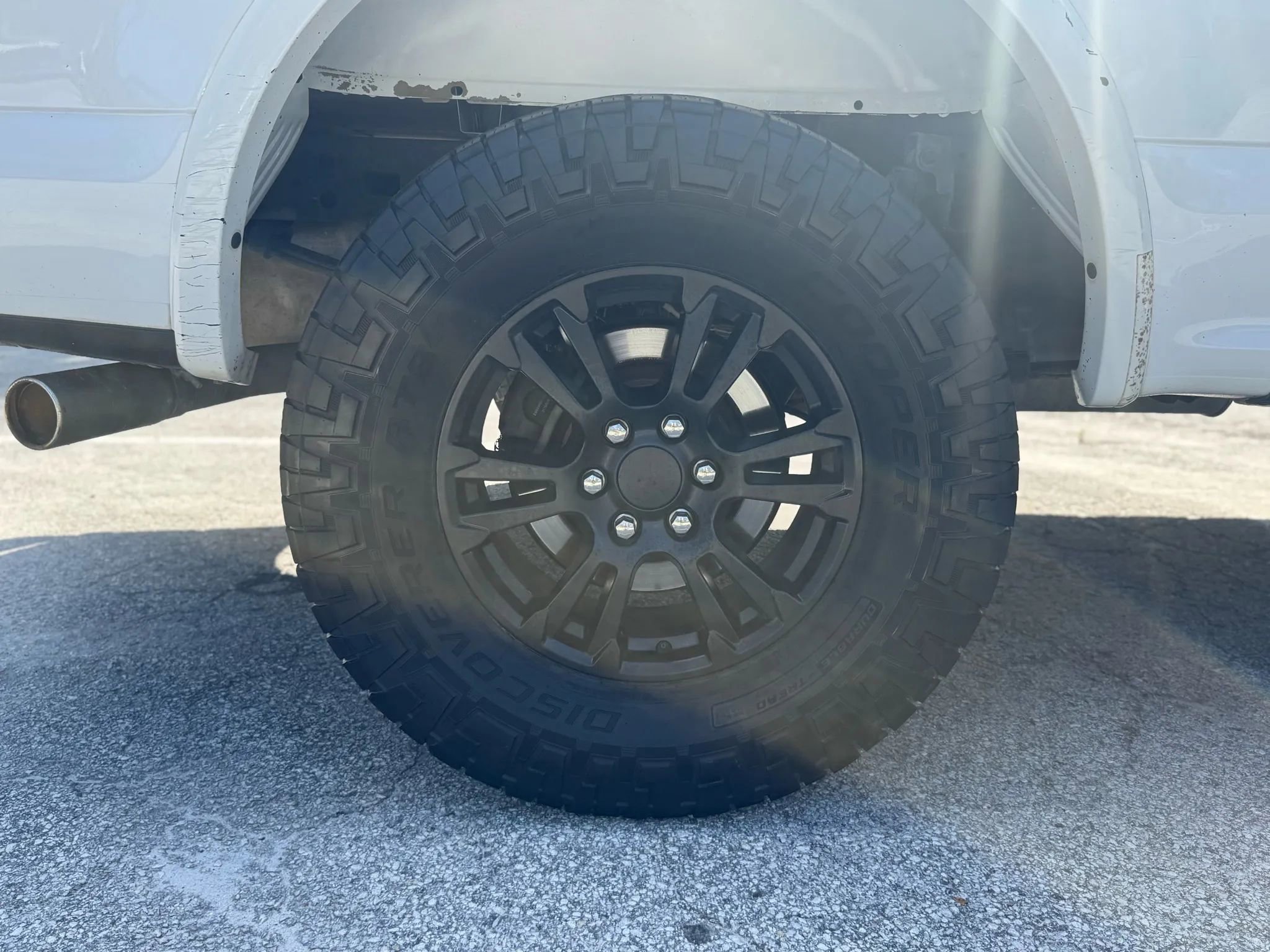 Used 2017 Ford F150 Lariat image 13