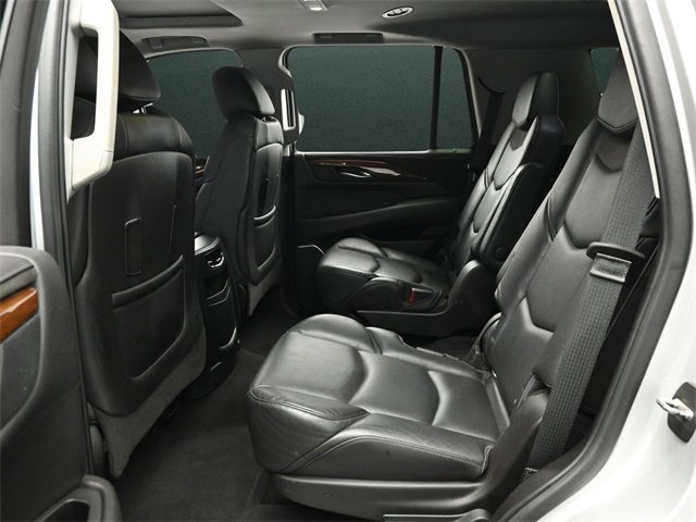 Used 2018 Cadillac Escalade Luxury image 14