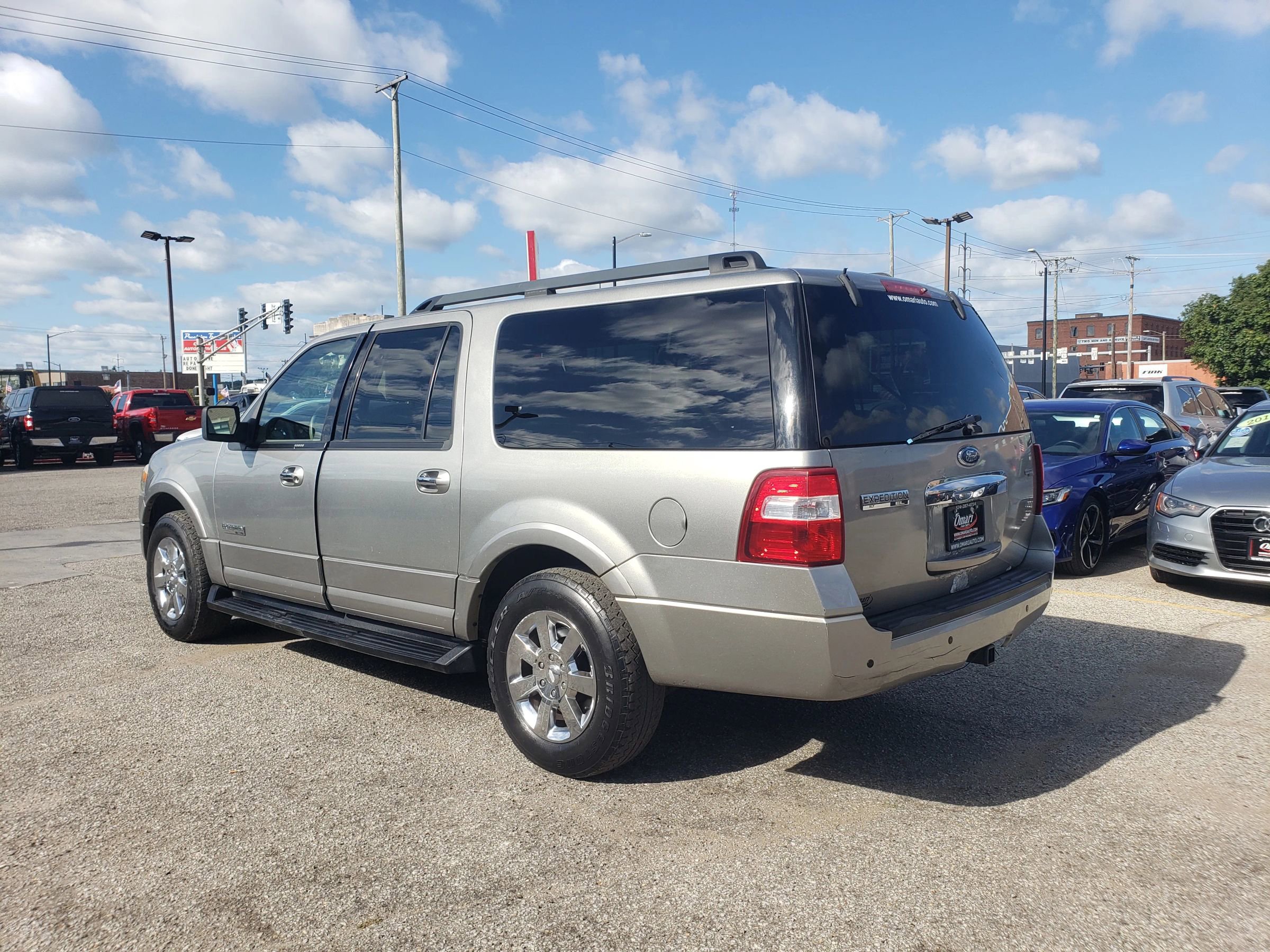 Used 2008 Ford Expedition EL XLT AWD/4WD image 9