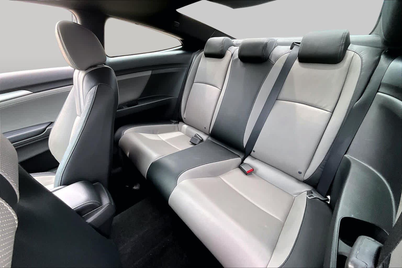 Used 2018 Honda Civic EX-L image 18