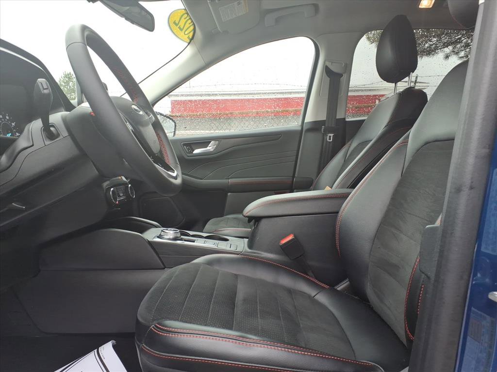 Used 2022 Ford Escape SEL w/ SEL Stealth AWD Package image 14