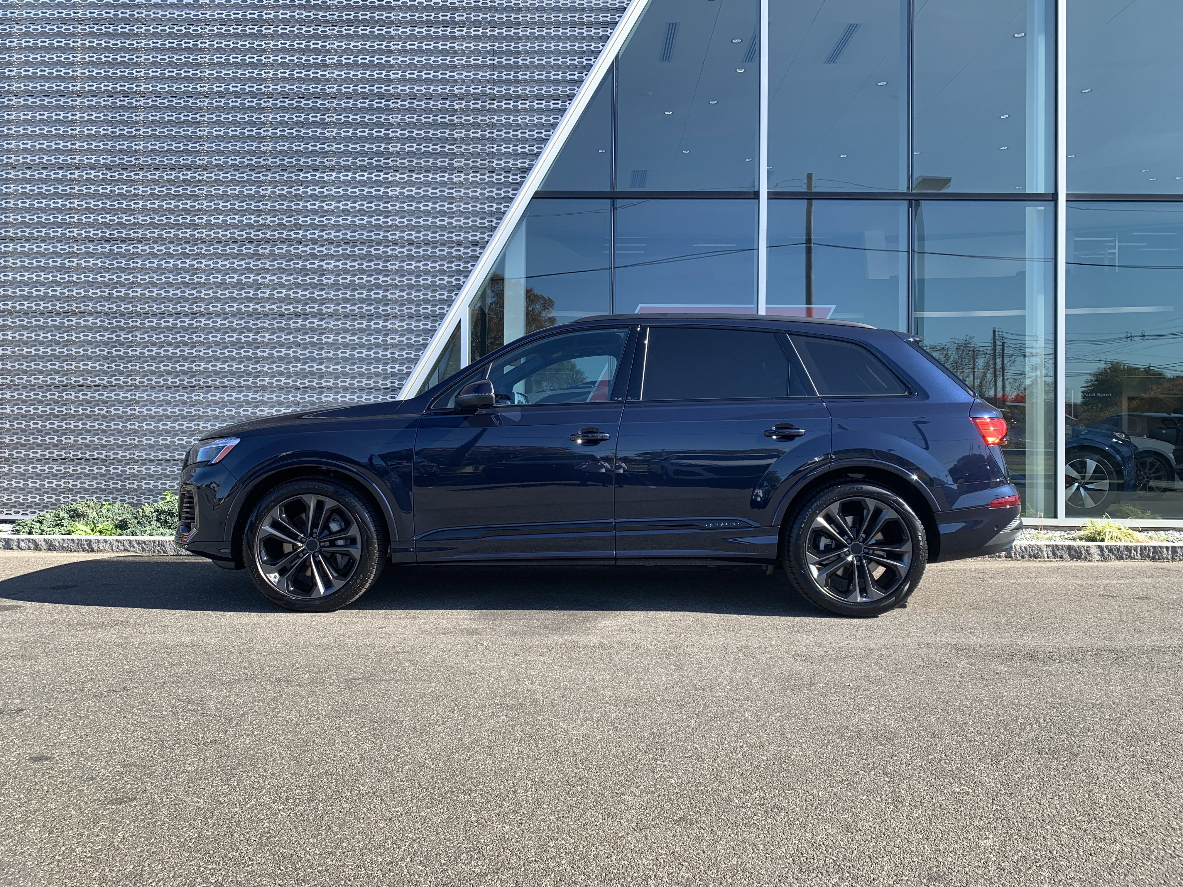 New 2026 Audi Q7 3.0T Premium Plus image 2