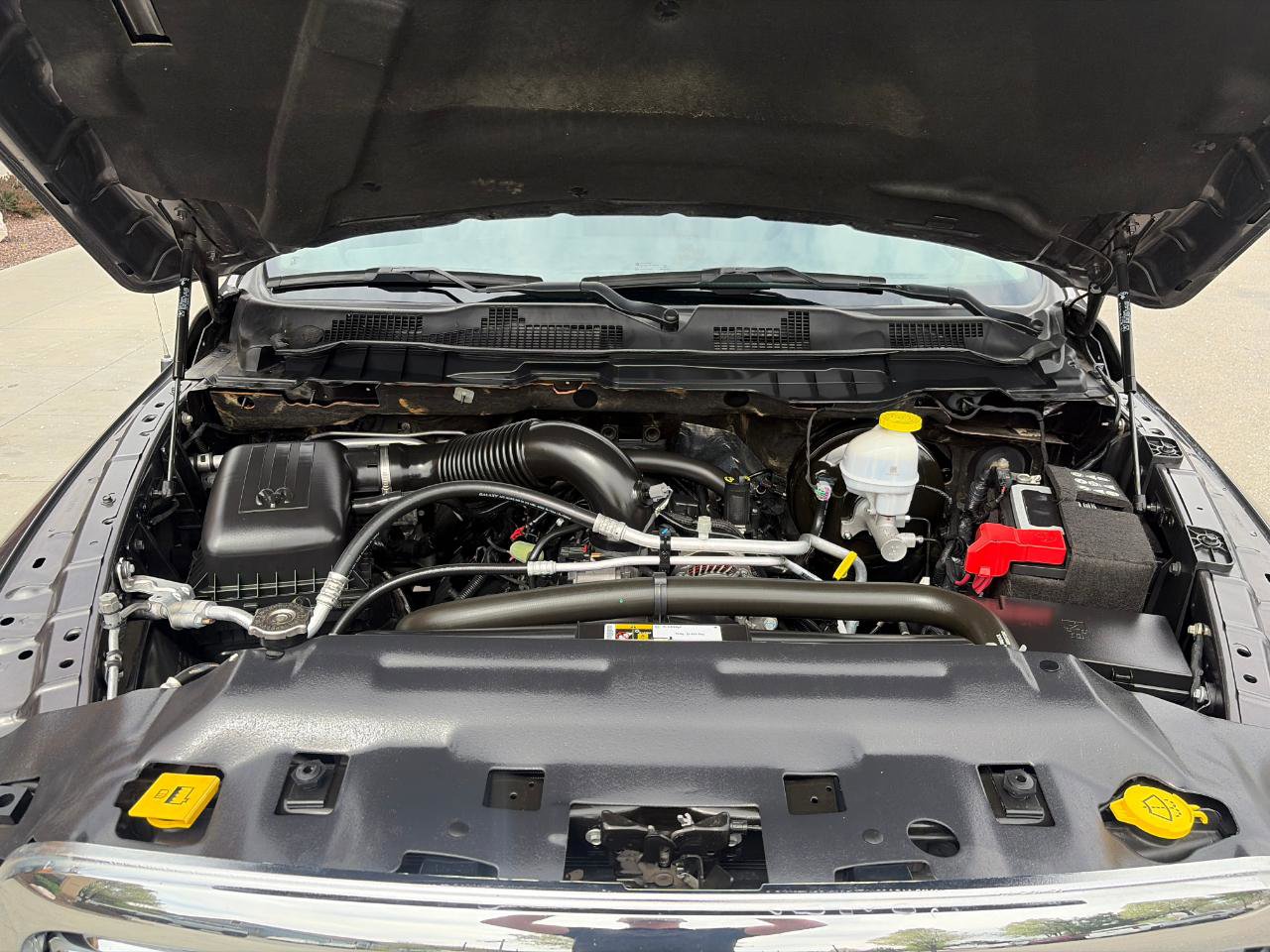 Used 2021 RAM 1500 Classic SLT w/ SLT Plus D￩cor Group image 22