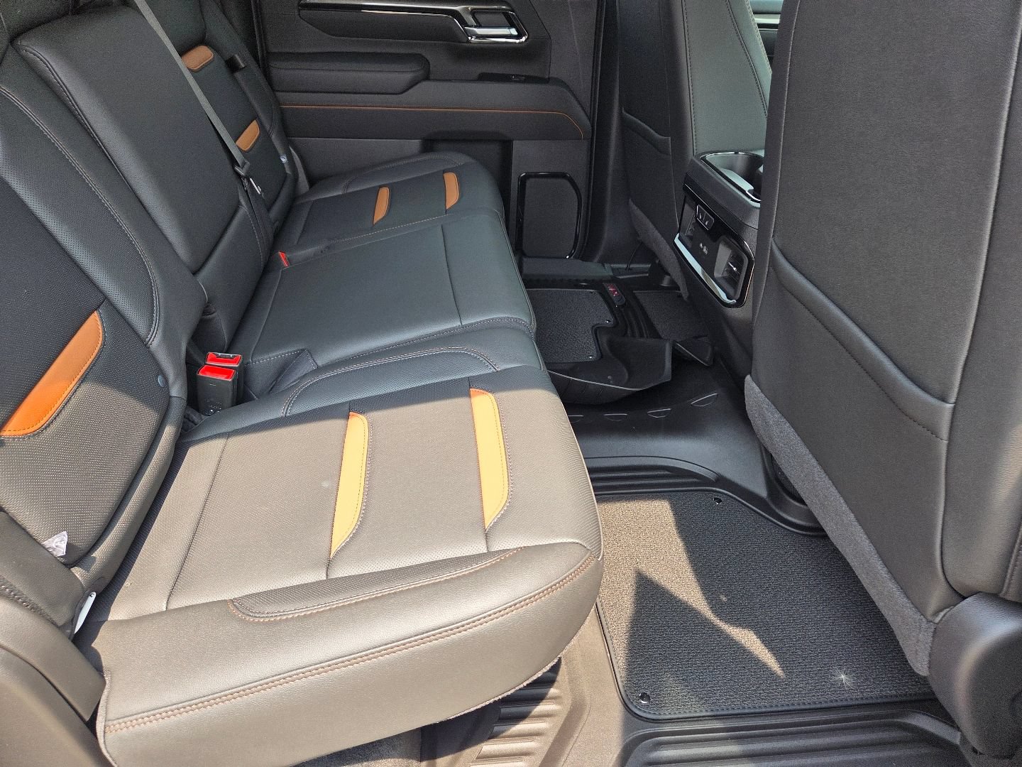 New 2026 GMC Sierra 2500 AT4 AWD/4WD image 24