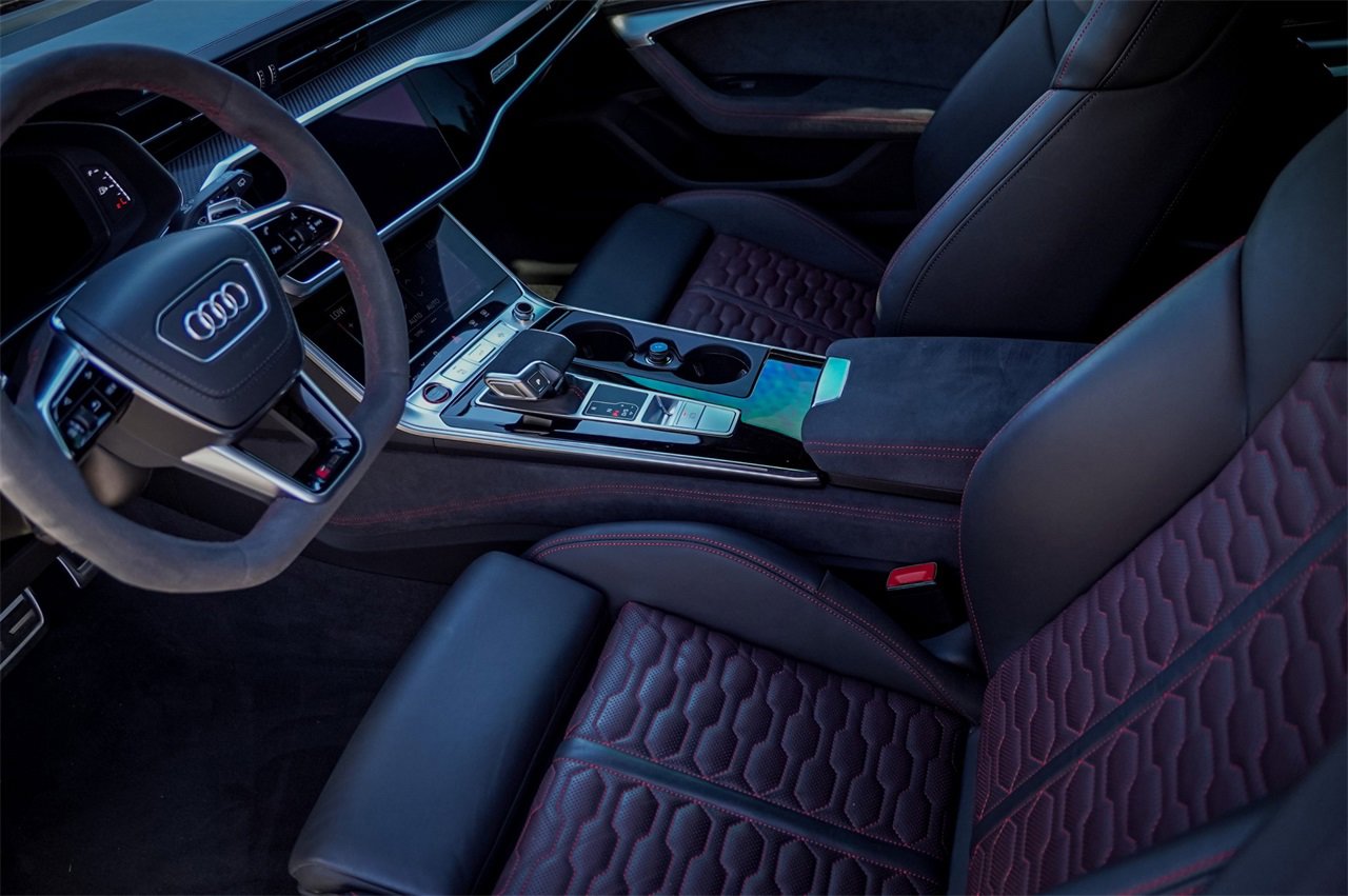 Used 2025 Audi RS 6 performance image 10