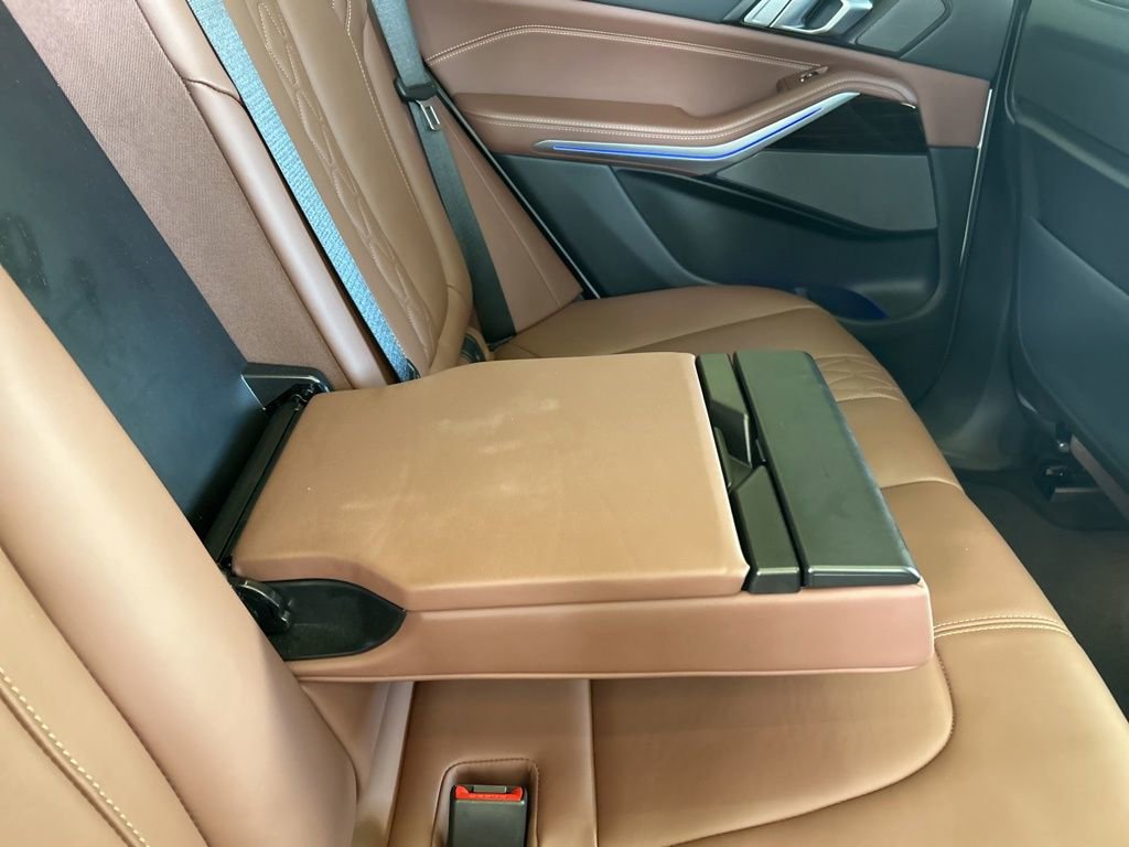 Used 2025 BMW X5 xDrive50e image 34