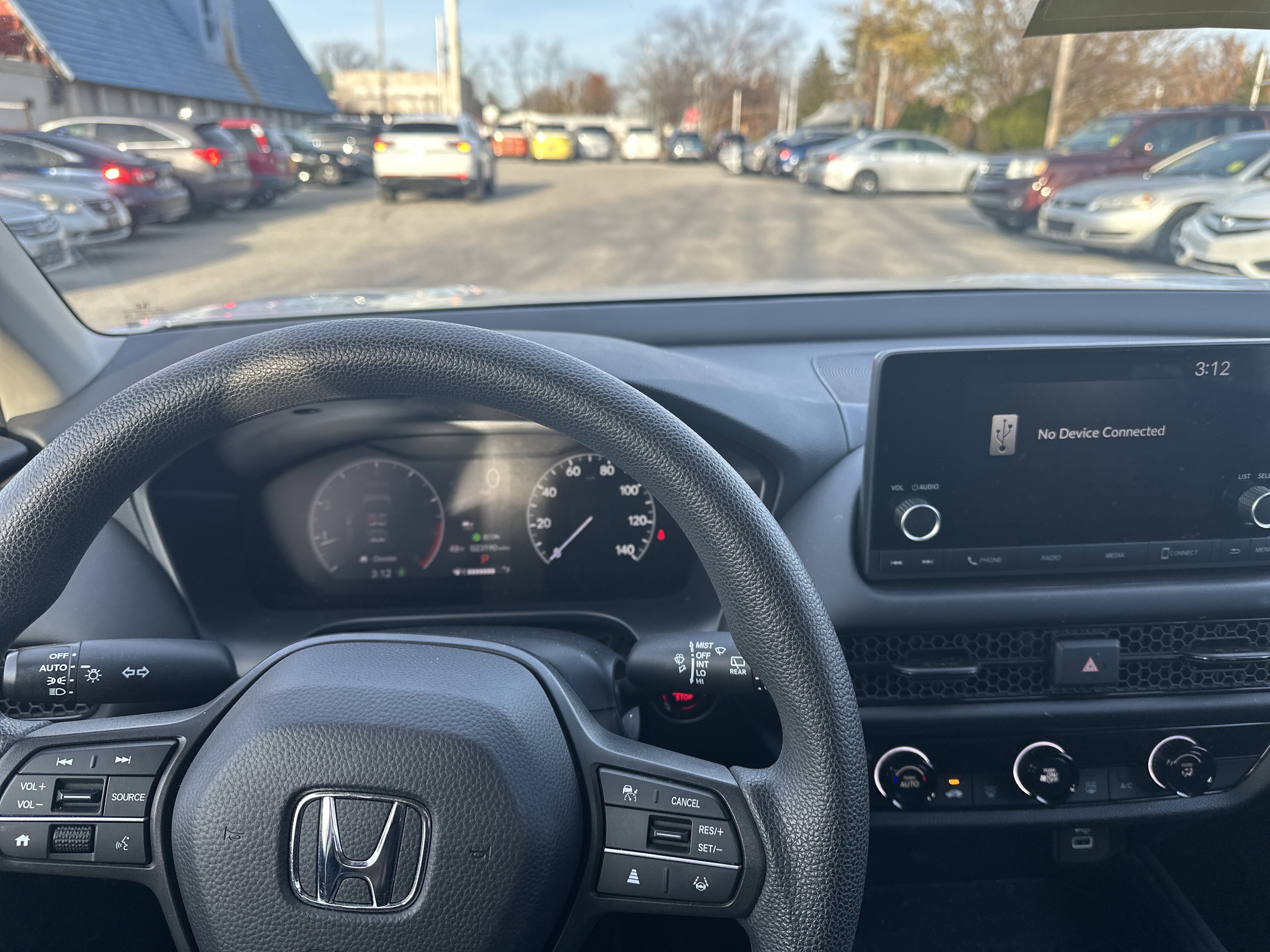 Used 2023 Honda HR-V LX image 12